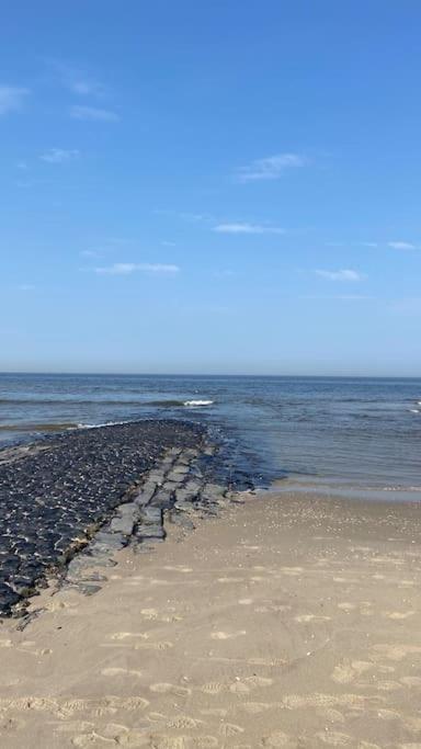 Strandhuisje DAAN dicht bij zee en strand