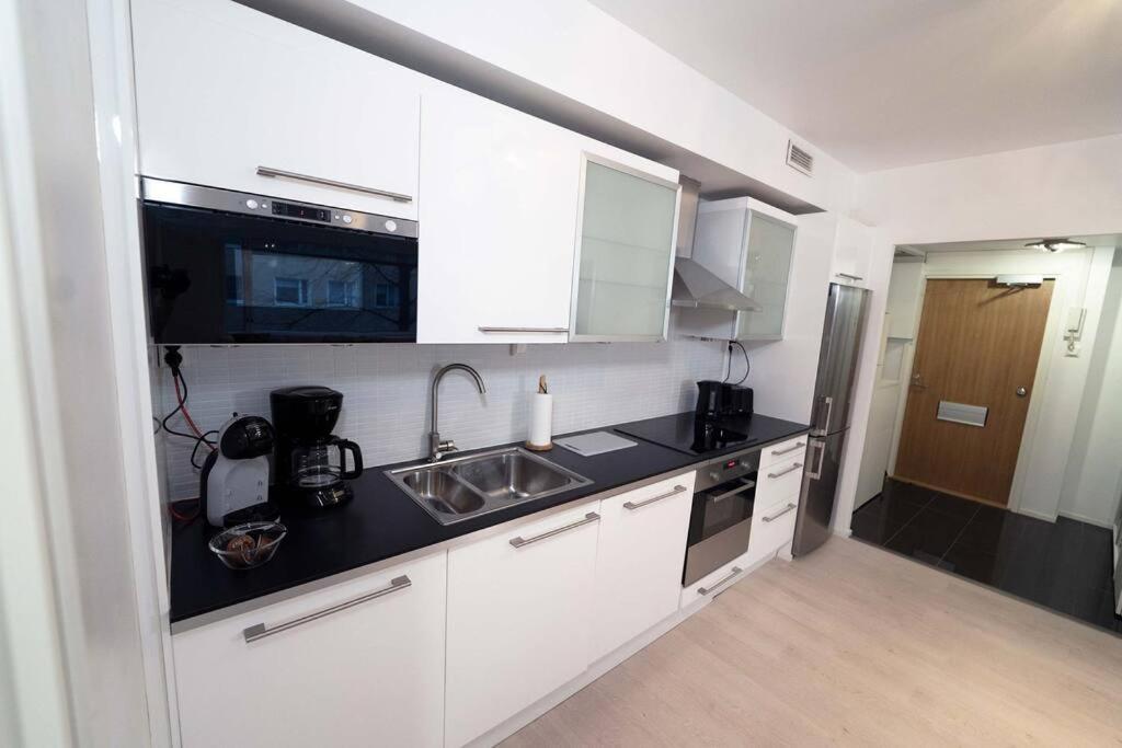 Upea kolmio+sauna parhaalla paikalla!