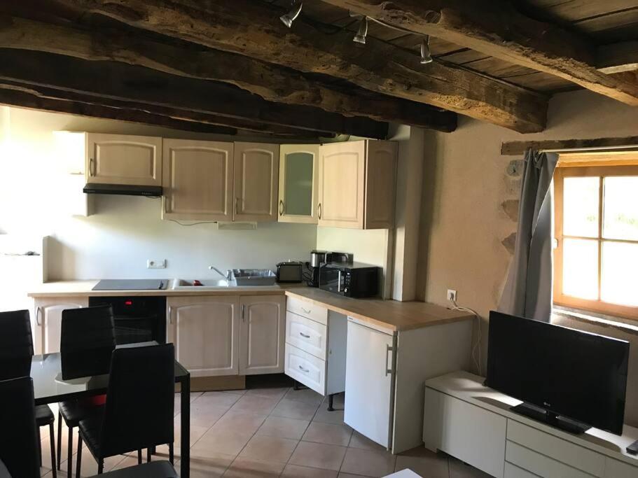 Maisonnette au pied du Mont Dol