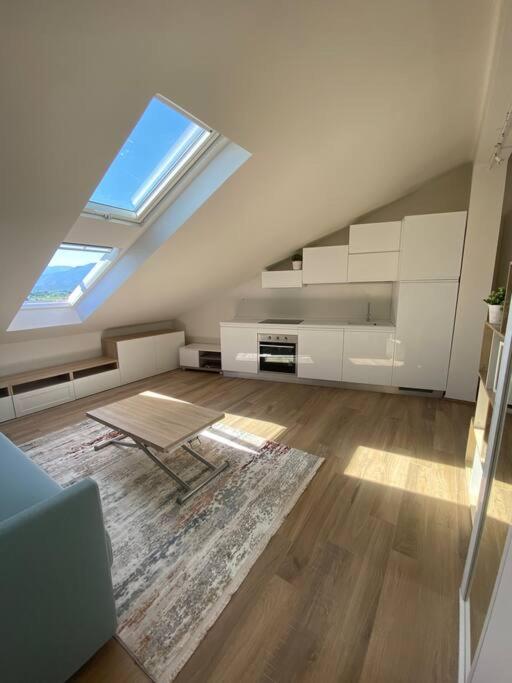 Deliziosa mansarda con vista panoramica