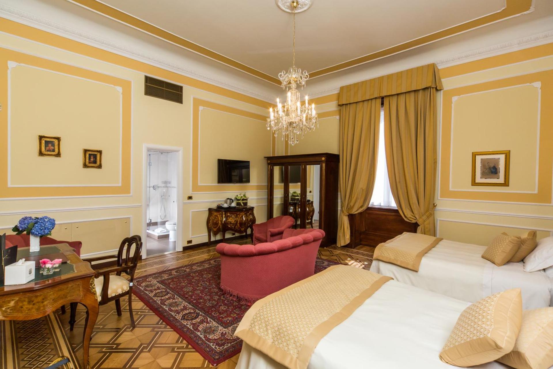 Photo of the whole room