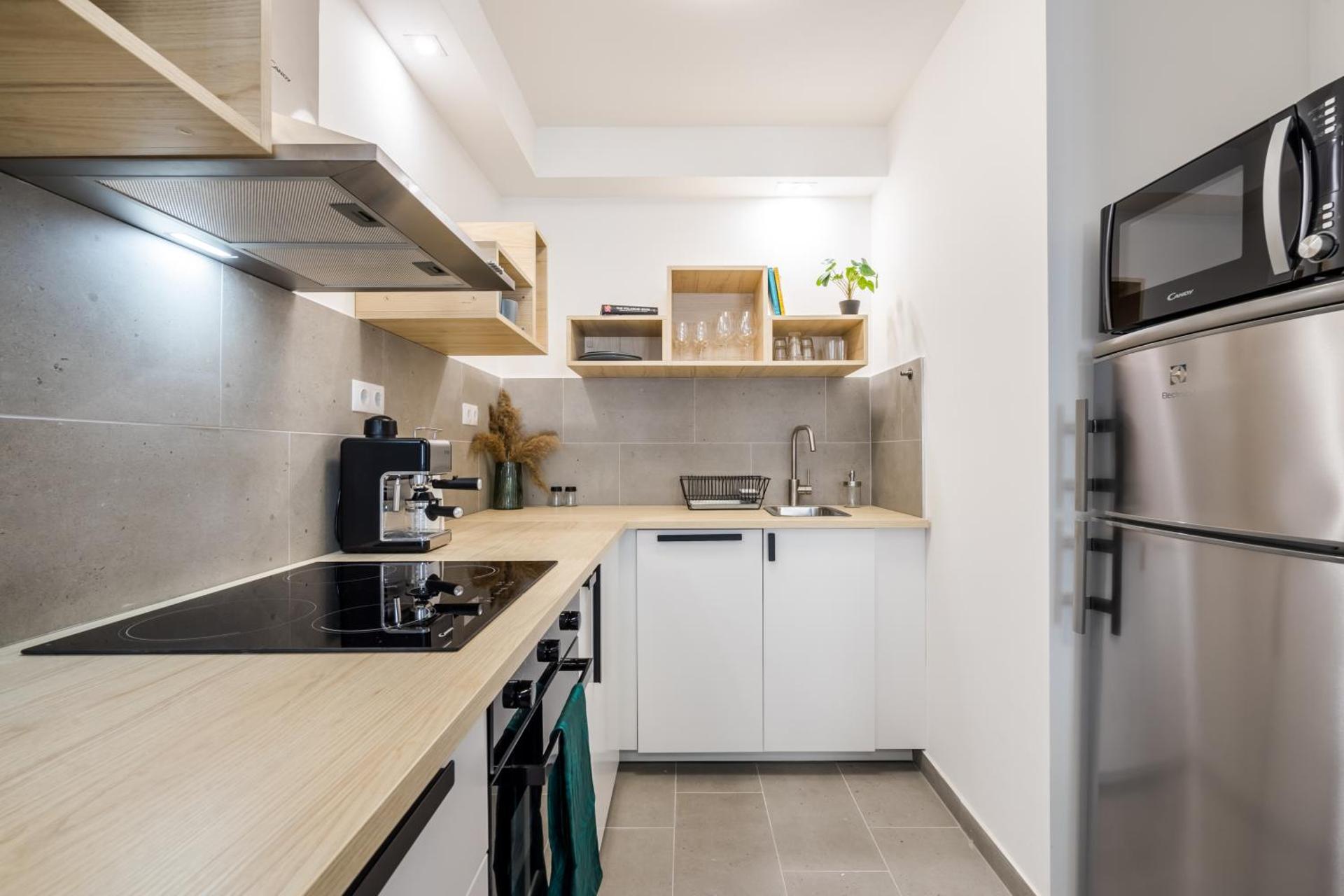 Kitchen or kitchenette