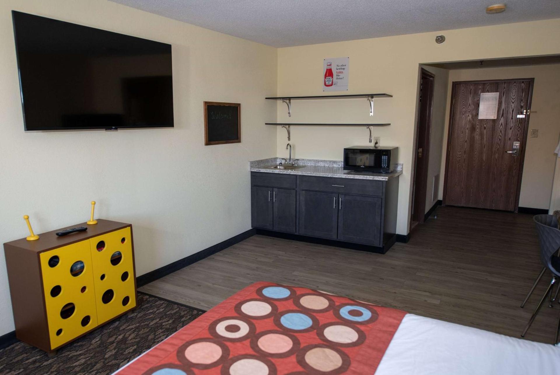 Photo of the whole room