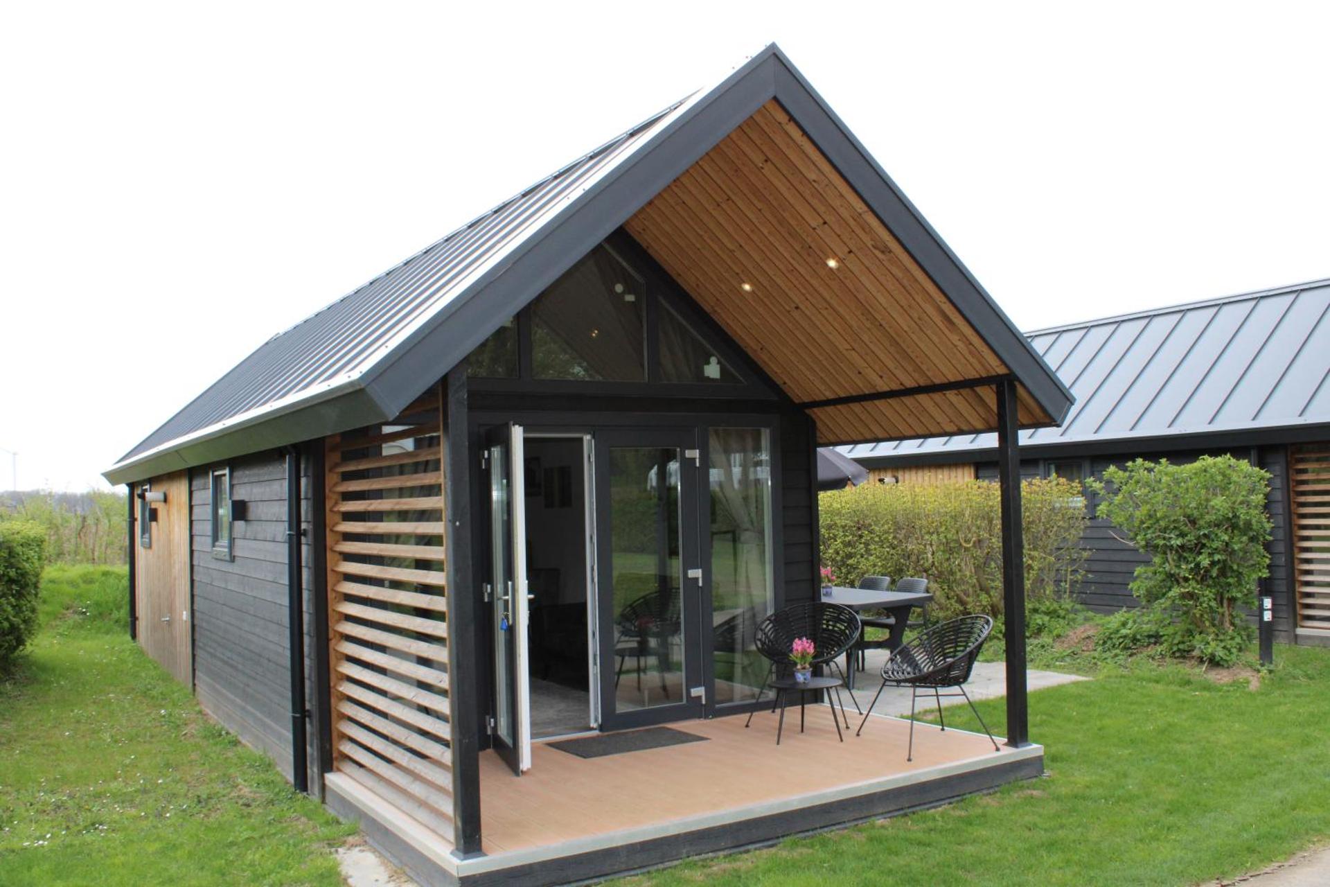 Bungalow with Garden View