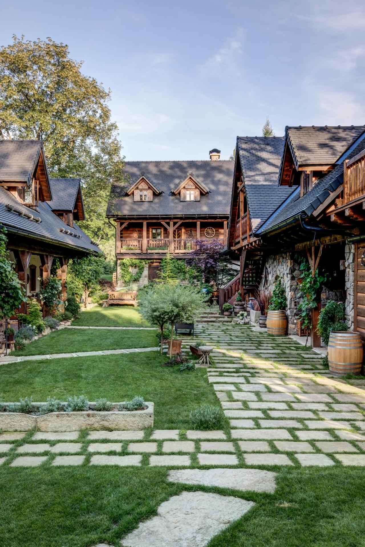 Inner courtyard view
