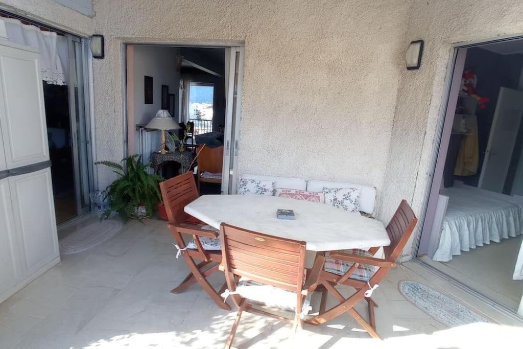 Διαμέρισμα τριών υπνοδωμάτιων.