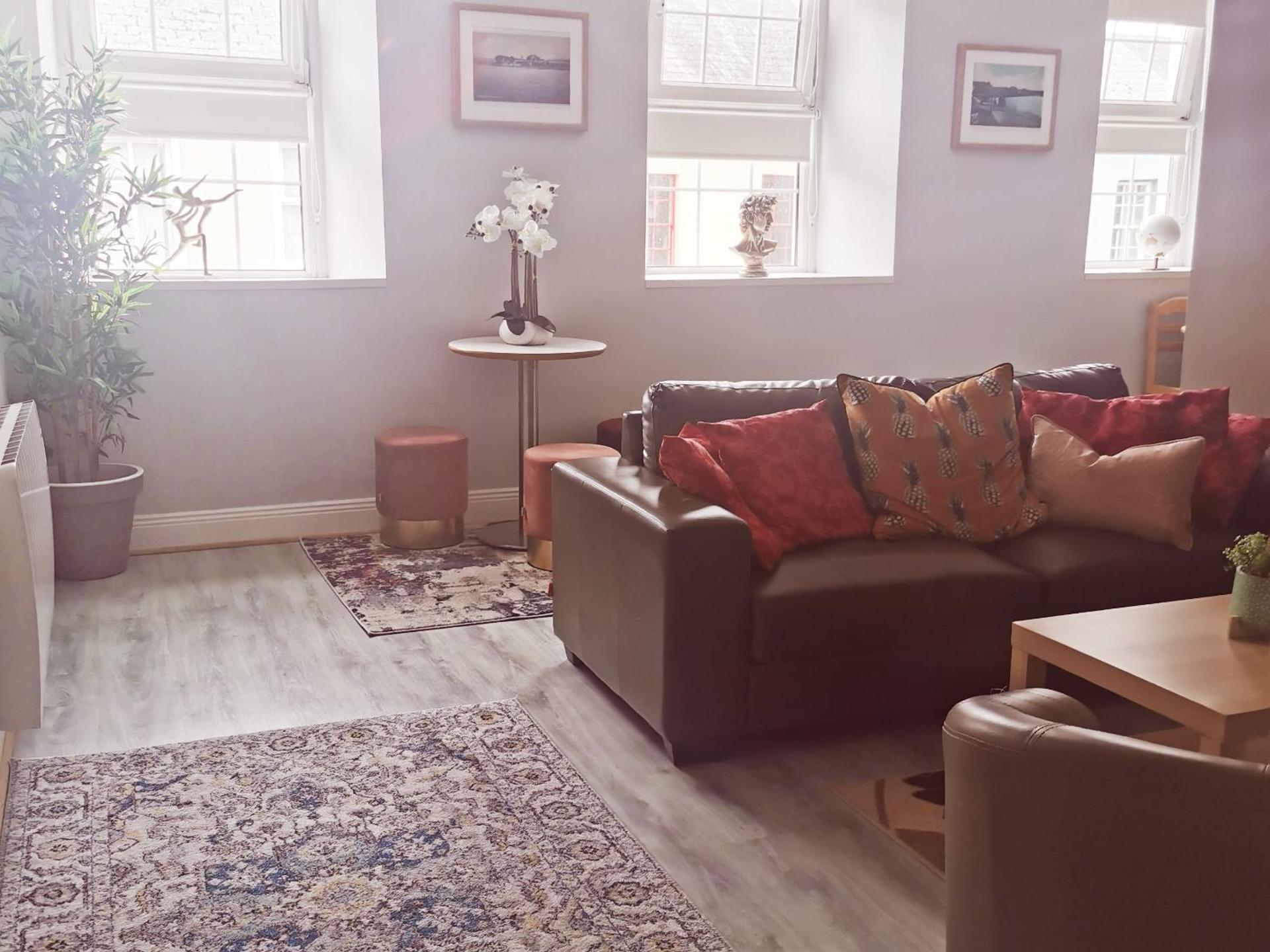 360 Town Stay Apartments & Studios