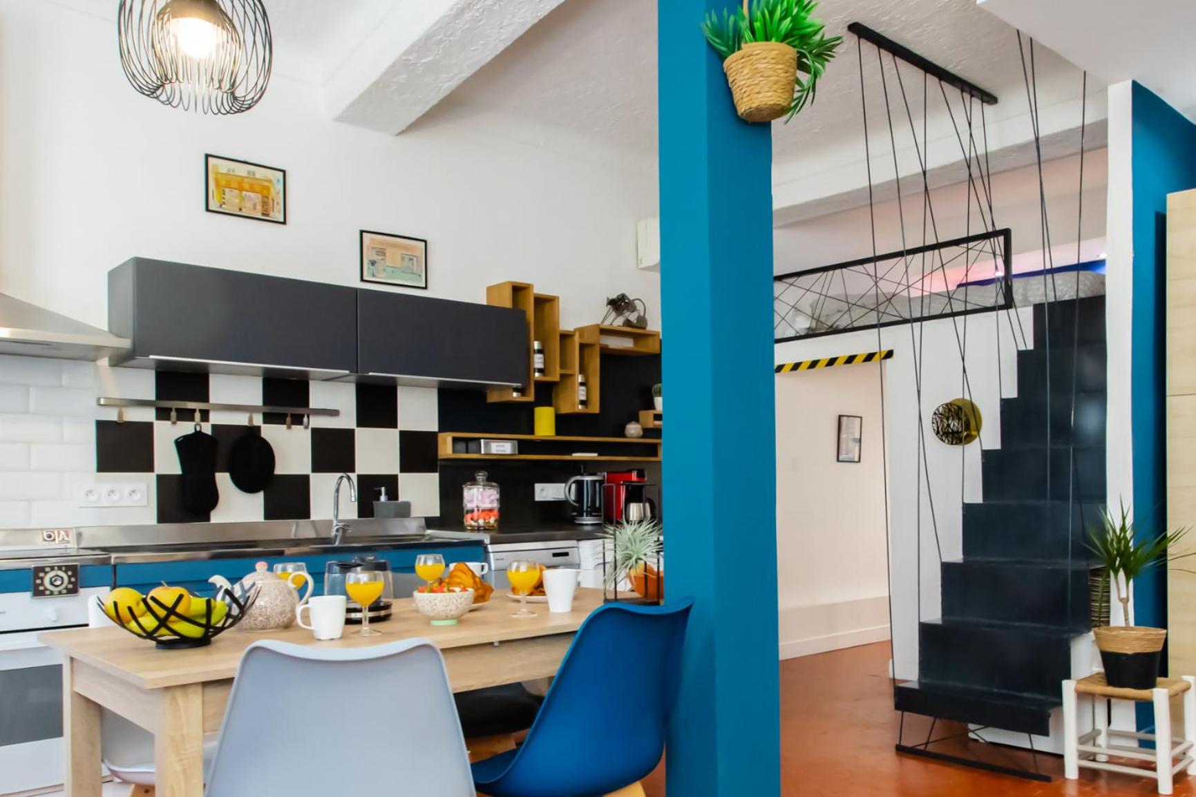 Kitchen or kitchenette