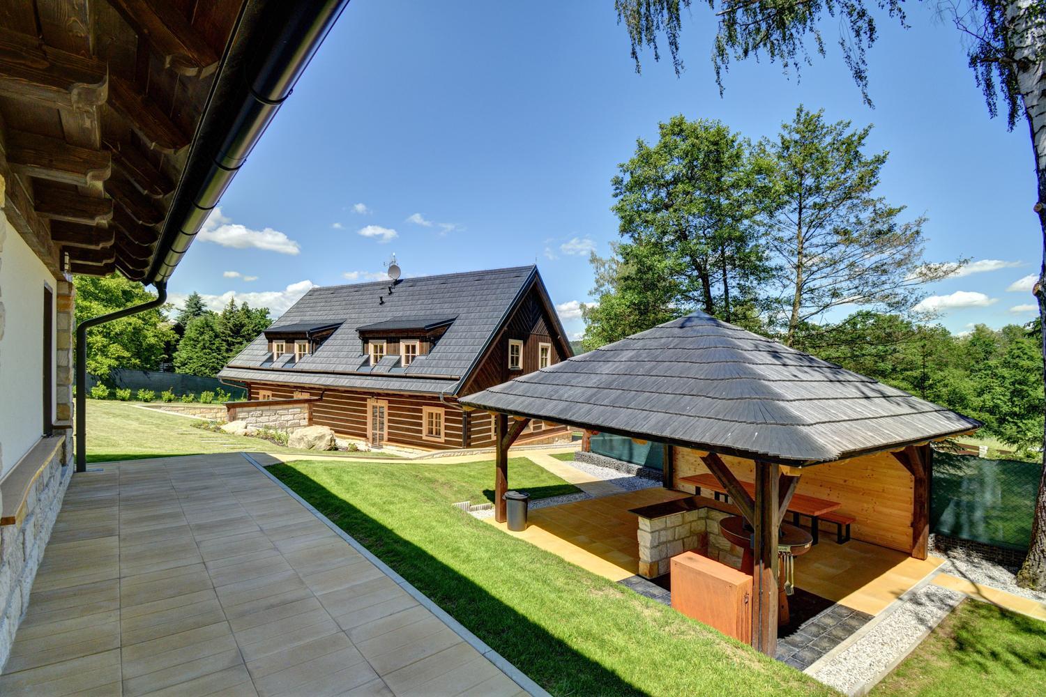 Roubenka pod Troskami