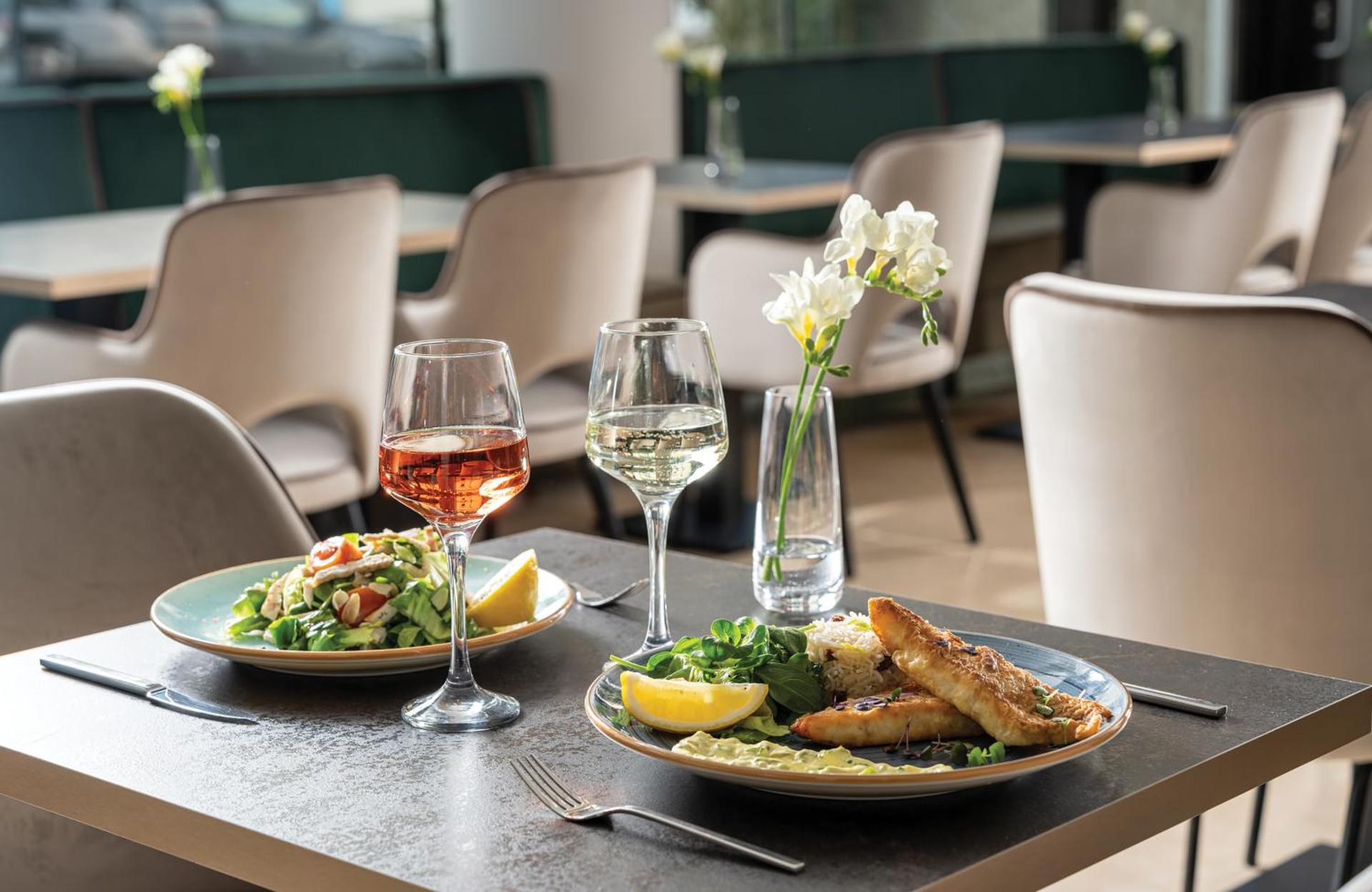 Restaurant/places to eat