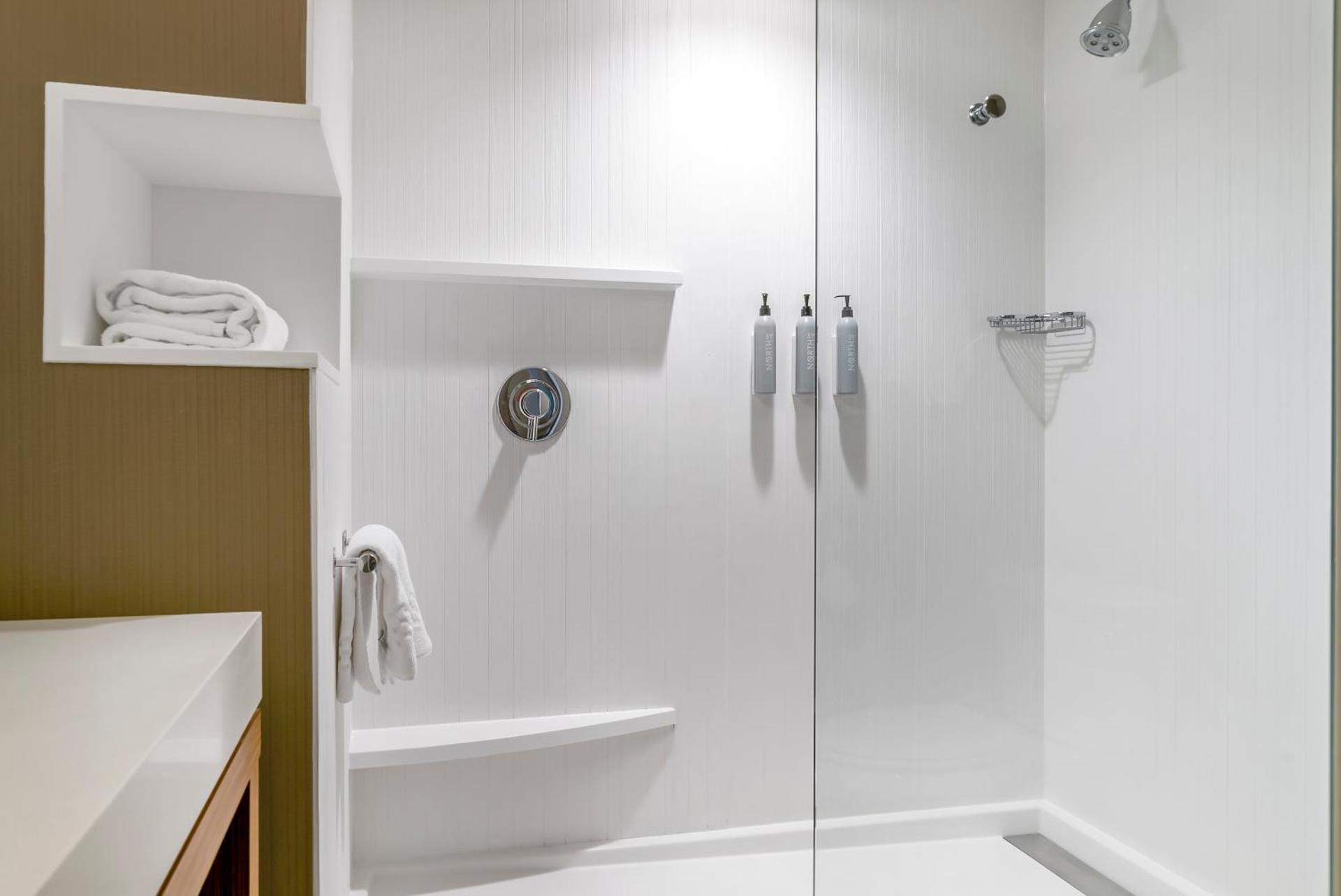 Courtyard by Marriott Toledo North