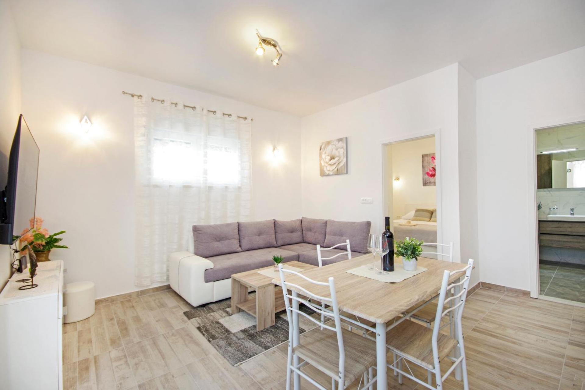 Apartmani Rokov