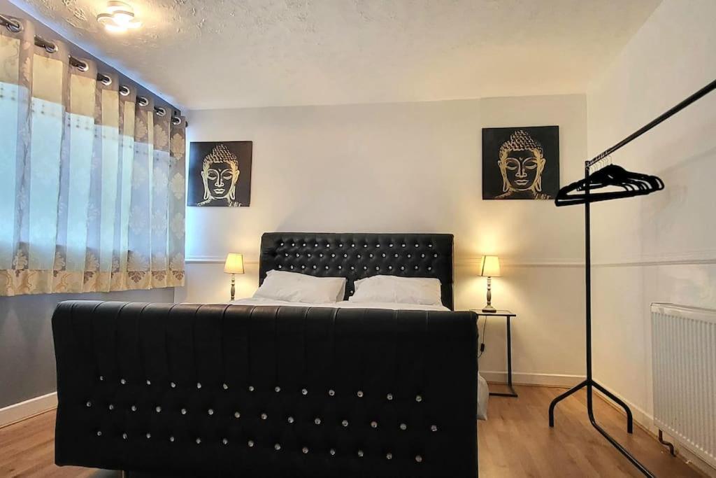 Cosy 3 double bed flat sleeps 6