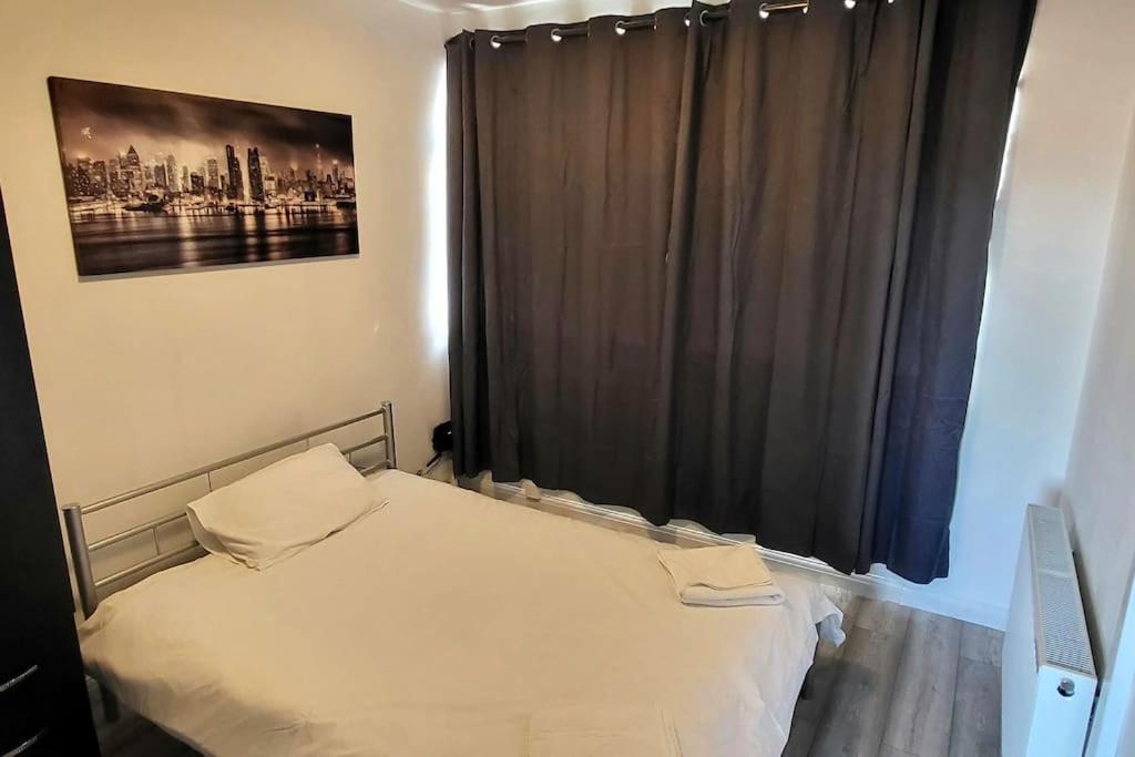 Cosy 3 double bed flat sleeps 6