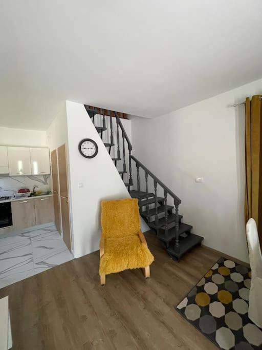 Kuća za odmor u prirodi NINA Jezero Orahovica