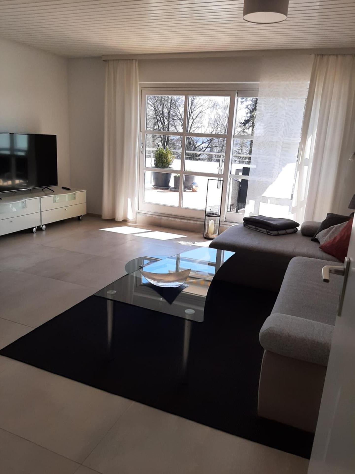 Ferienwohnung mit Seeblick und PKW Abstellplatz am Haus