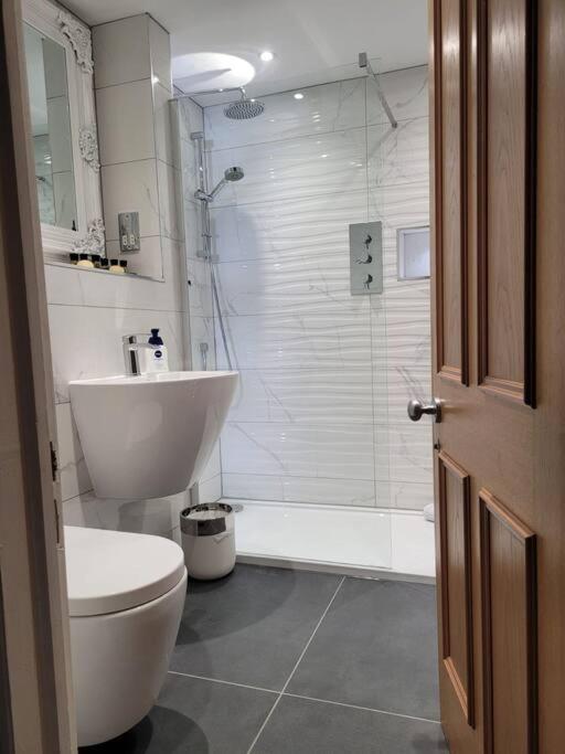 Luxury Penthouse on Waterside Knaresborough