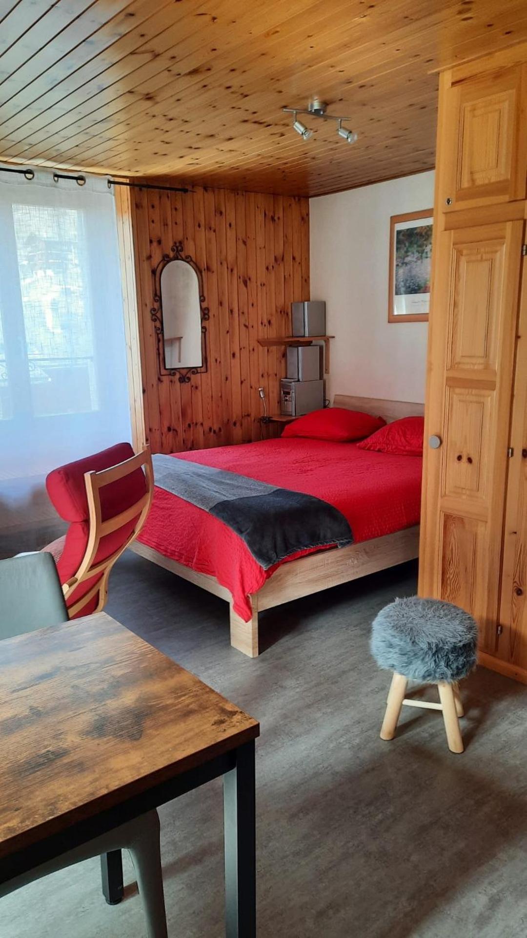 Au village d'Evolène, très joli studio calme et ensoleillé