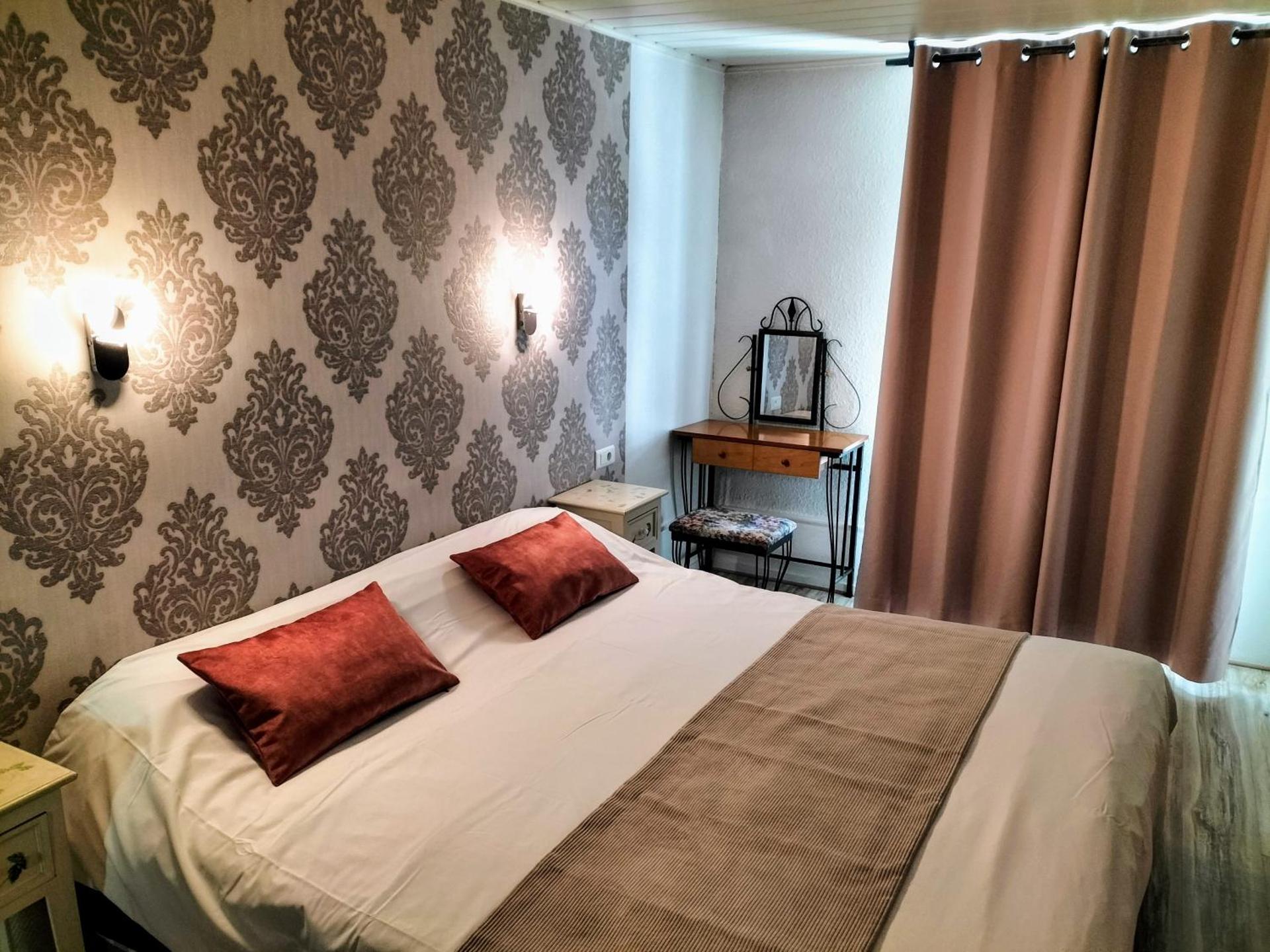 Double Room with Shower