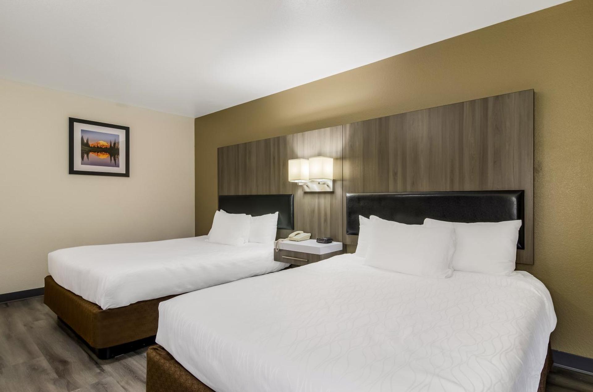 Queen Room with Two Queen Beds - Non-Smoking