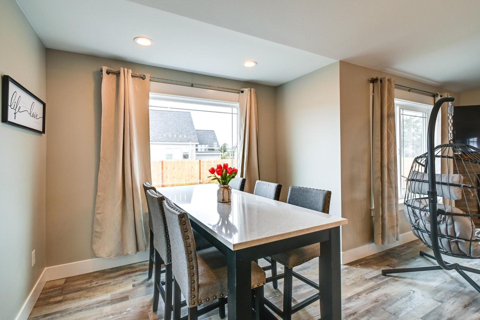 Ocean Shores Home with Game Room - Walk to Beaches!