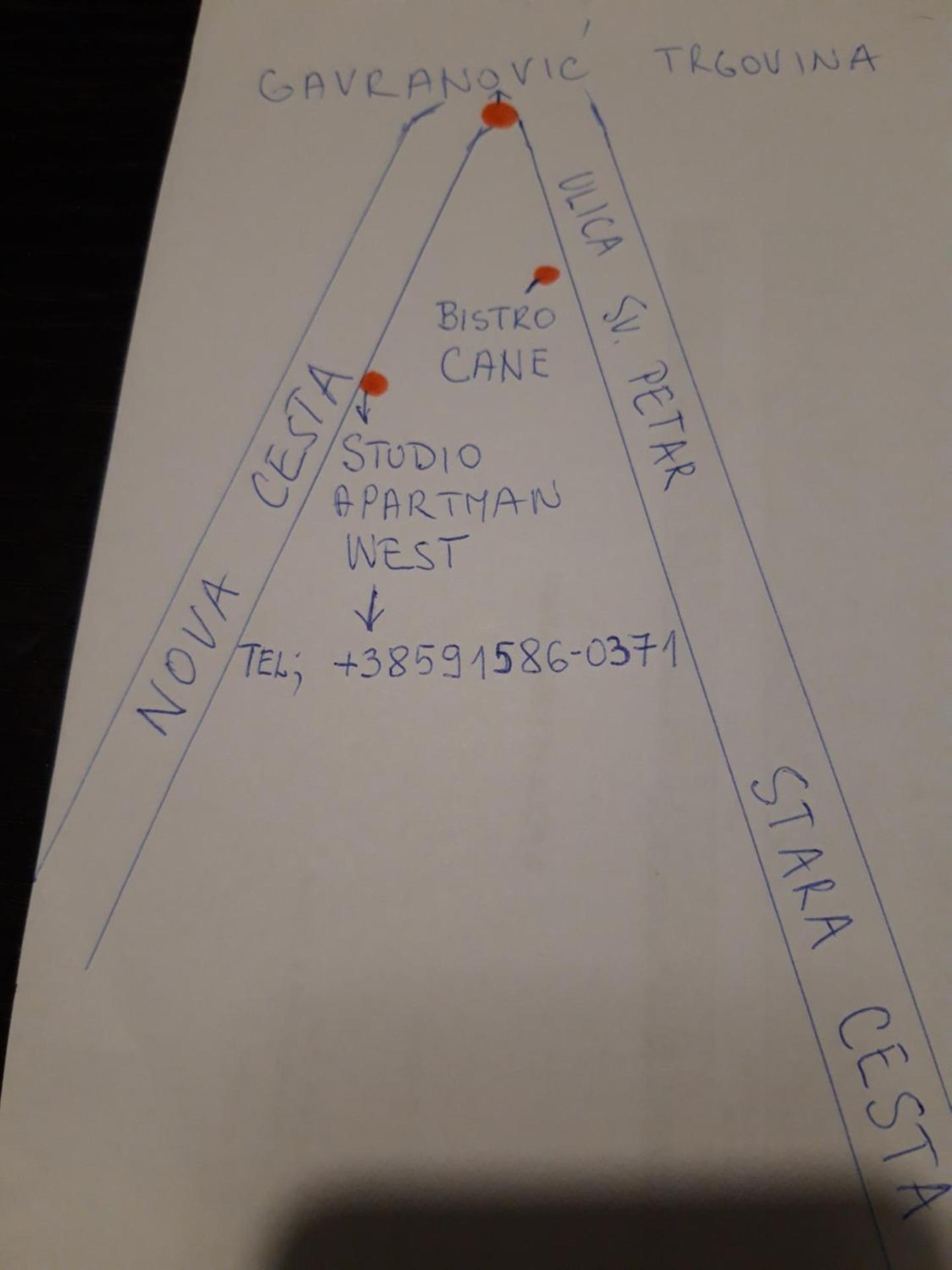 Studio apartman West