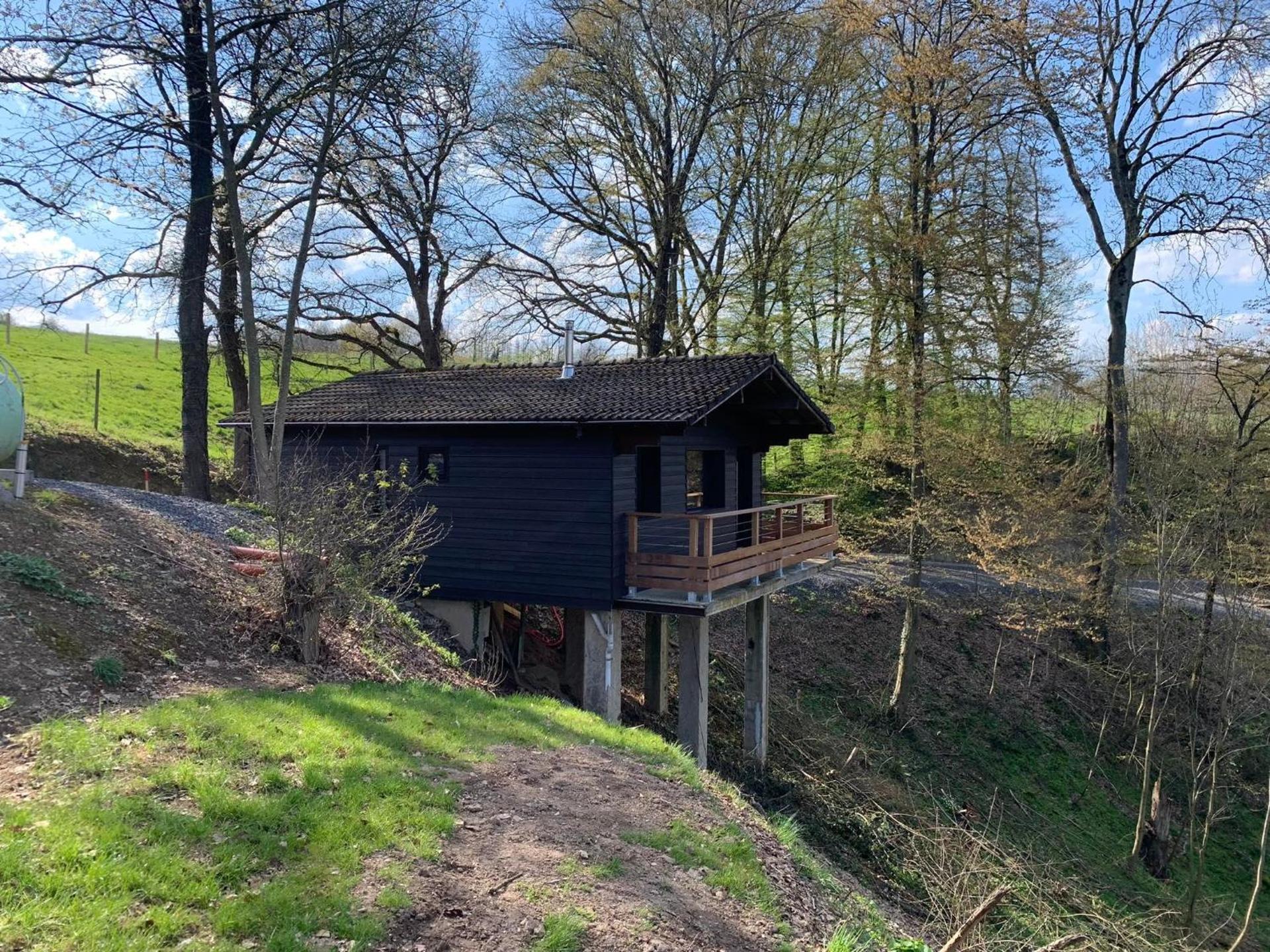 Gîtes Douillets : Chalet sur Pilotis