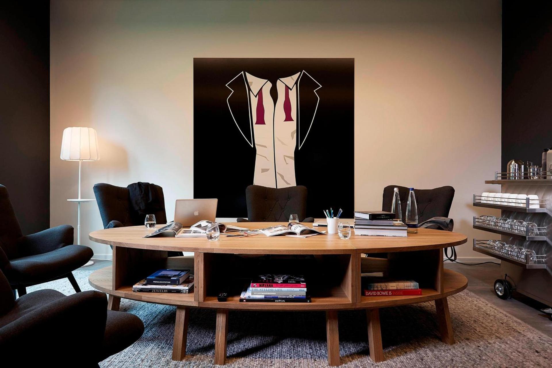 Meeting/conference room