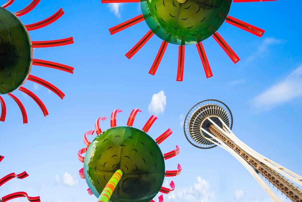 Corner Unit in the middle of it all - 99 Walkscore