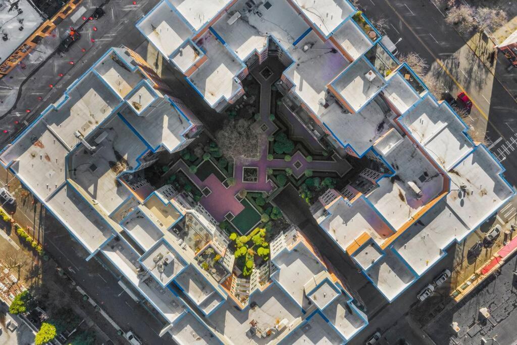 Corner Unit in the middle of it all - 99 Walkscore