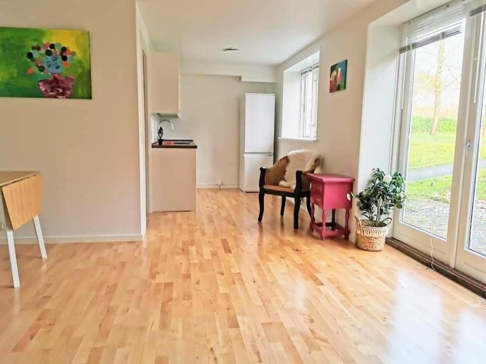 300meter walk to LEGO house - 70m2 apartment with garden