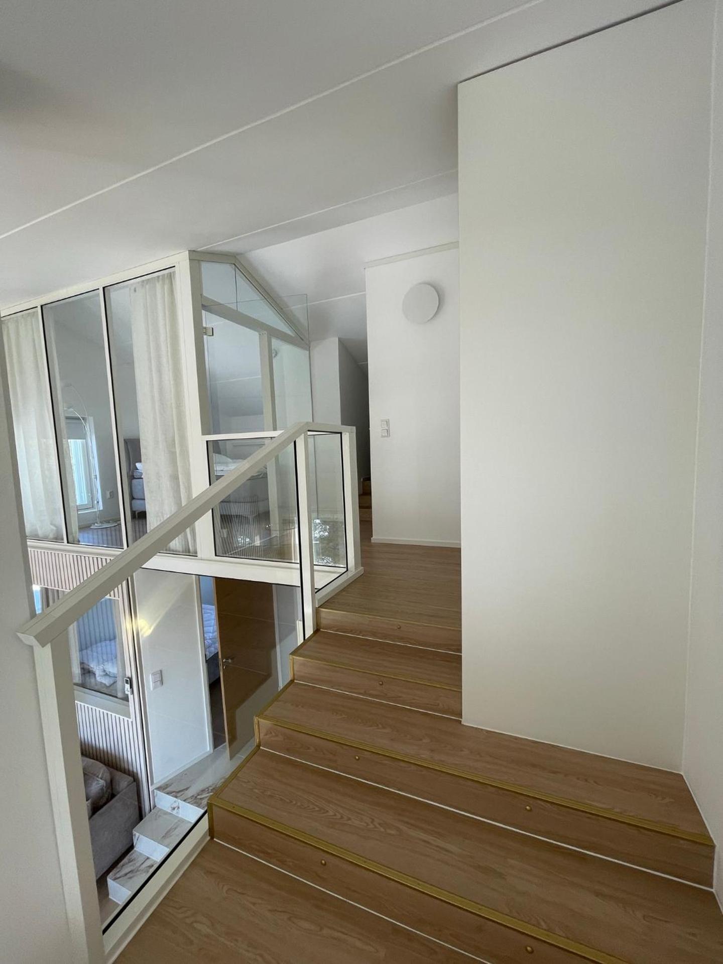 Näköalahuoneisto AARNI & NAAVA