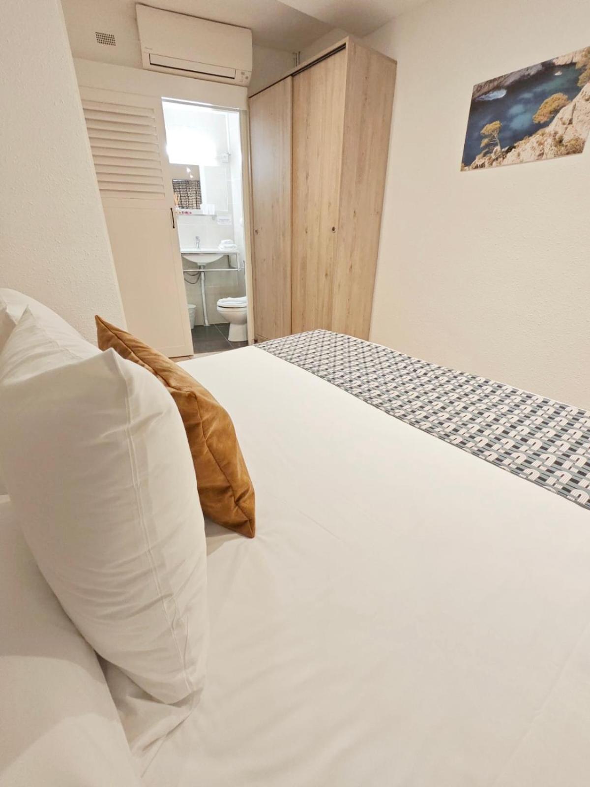 Standard Double or Twin Room with no balcony and no window