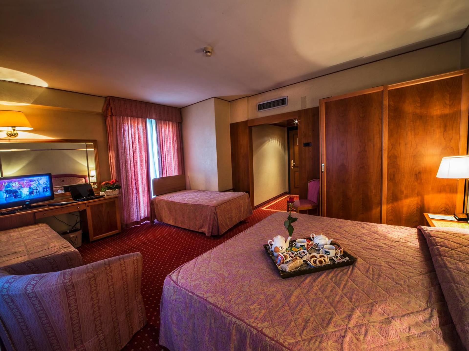 Standard Family Room