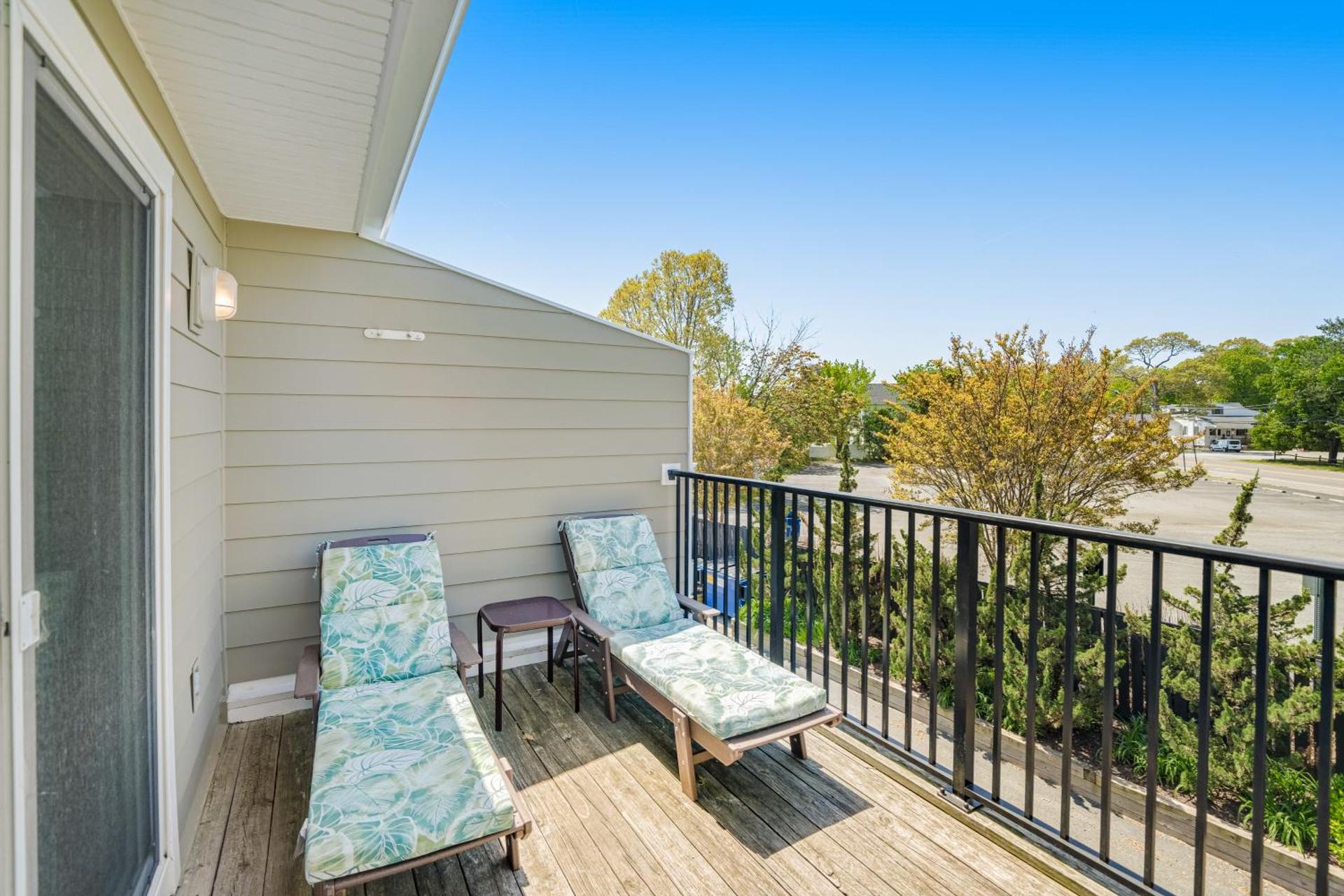 Scarborough Village - 245 Country Club Dr, Unit #608