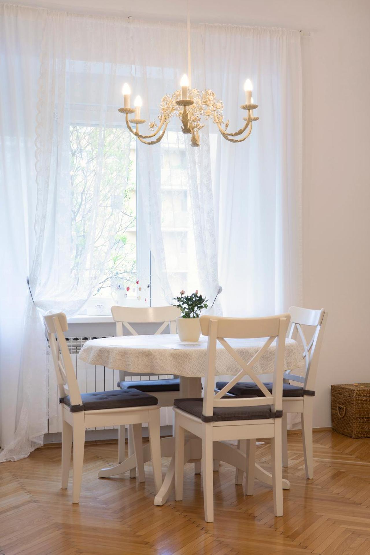 Vedrana-near centre and free garage, electricity for electric cars