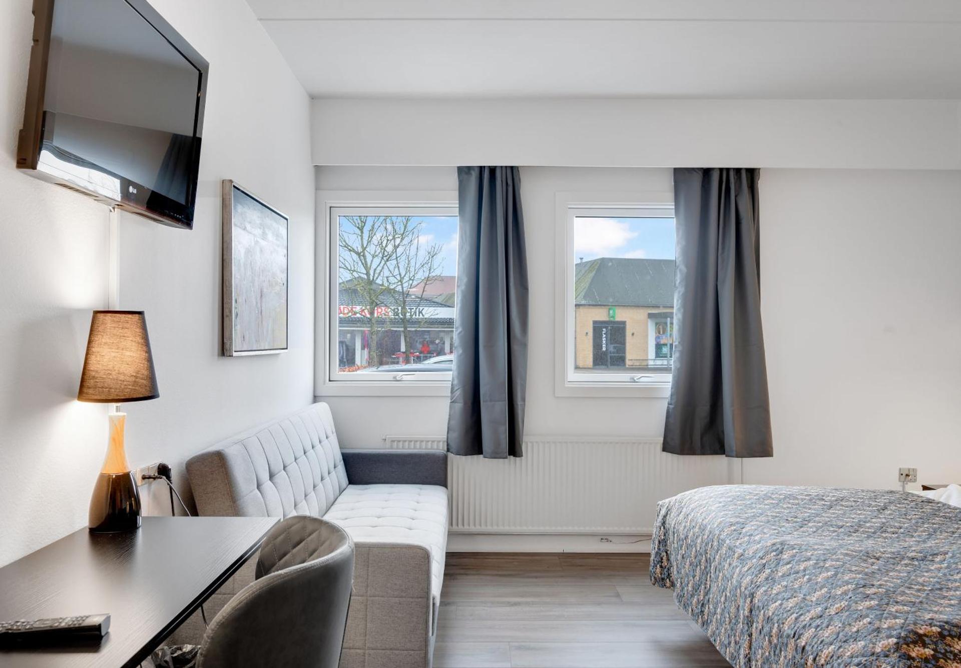 Photo of the whole room