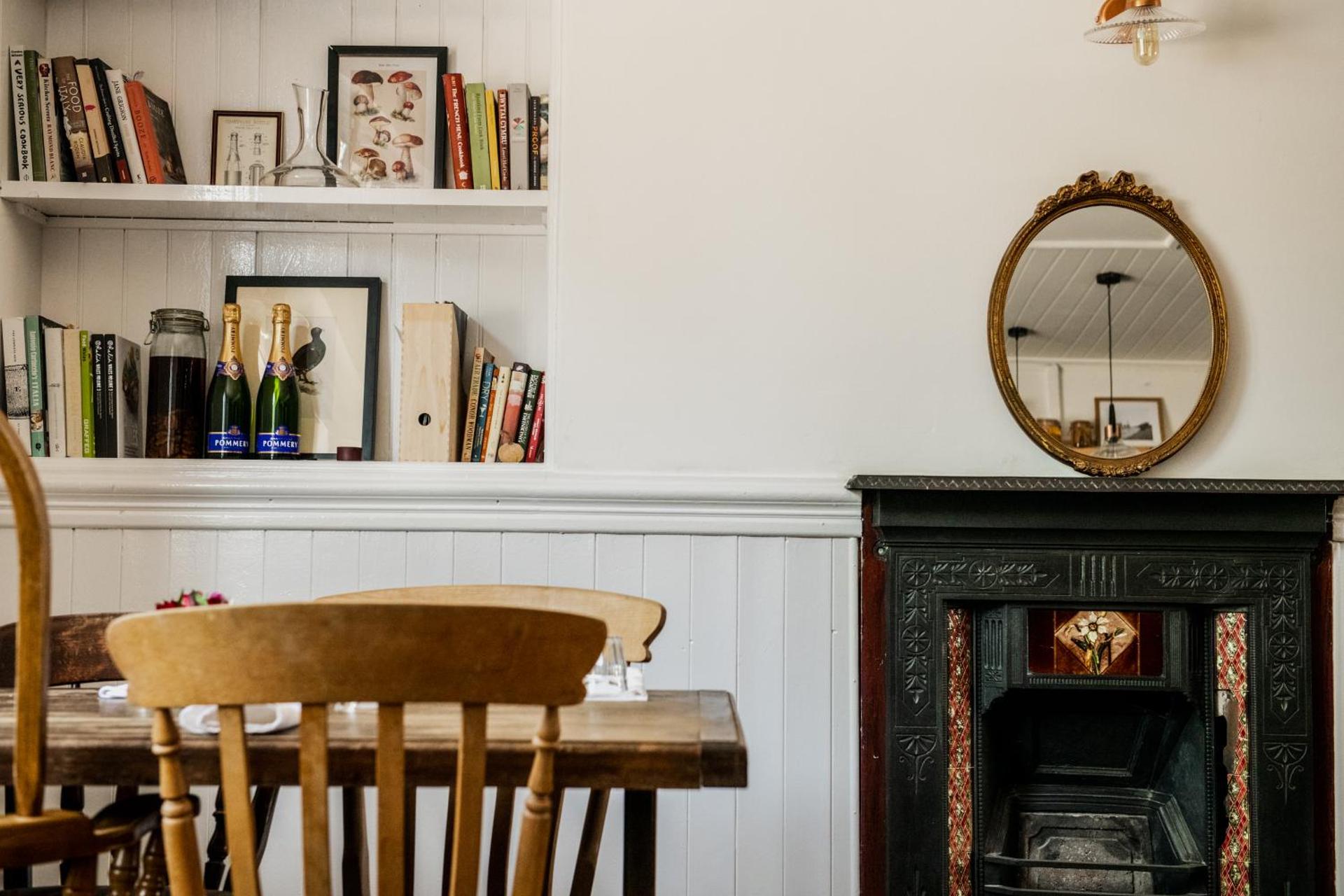 Restaurant/places to eat