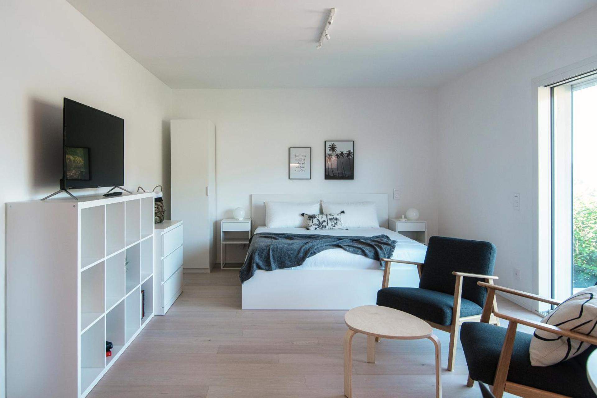 La Palma 1 by Quokka 360 - modern panoramic lake view flat