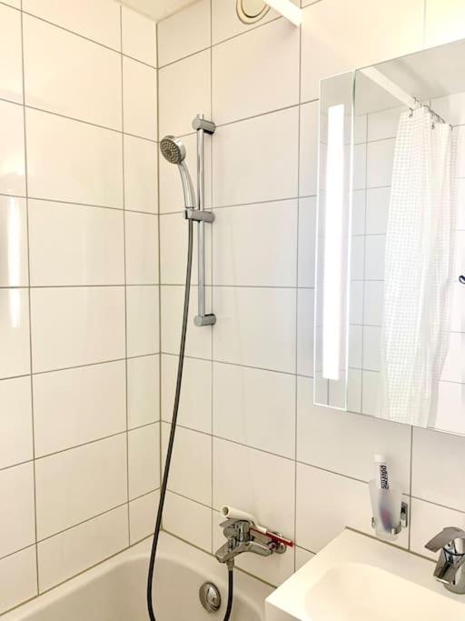 Little Penthouse ****