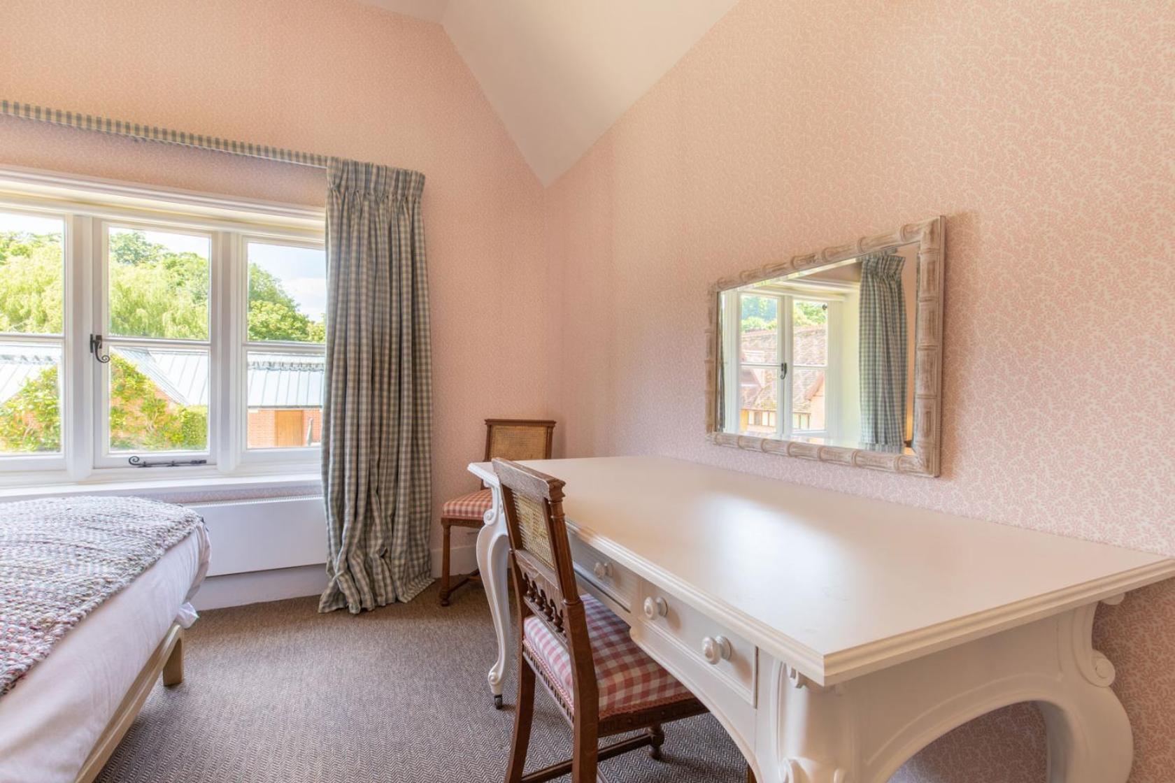 The Five Arrows Hotel