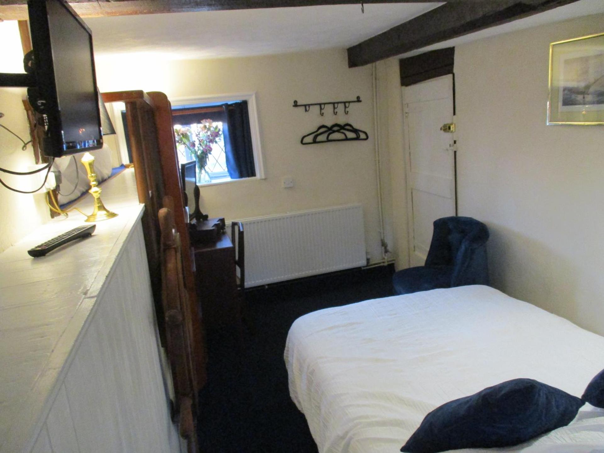 Blue Cabin Bridge Stores