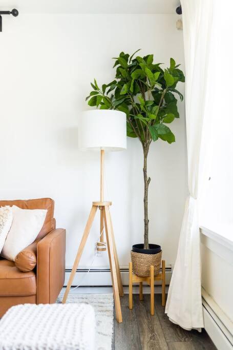 Cozy getaway - 5 min drive to beach