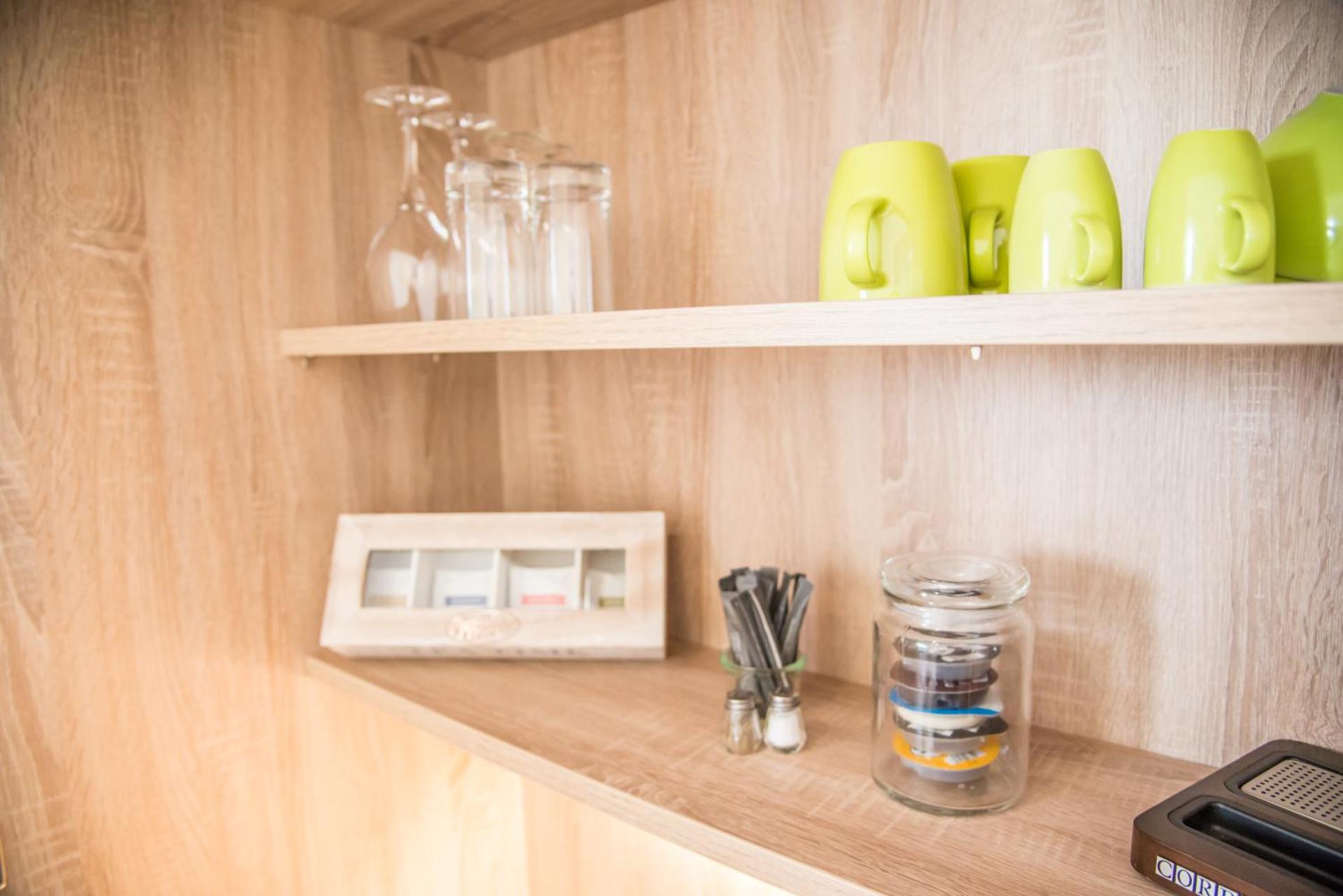 Coffee/tea facilities