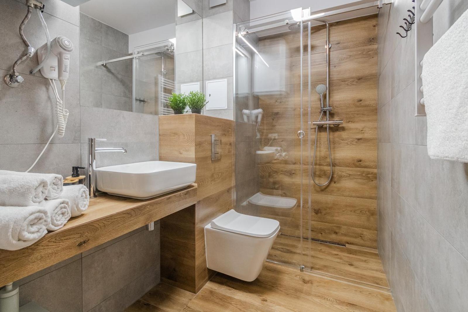 APARTAMENTY MIERZEJA - BALTIC PARK STEGNA, Studio 24m2, 500 m od plaży, Bezpłatny Meleks