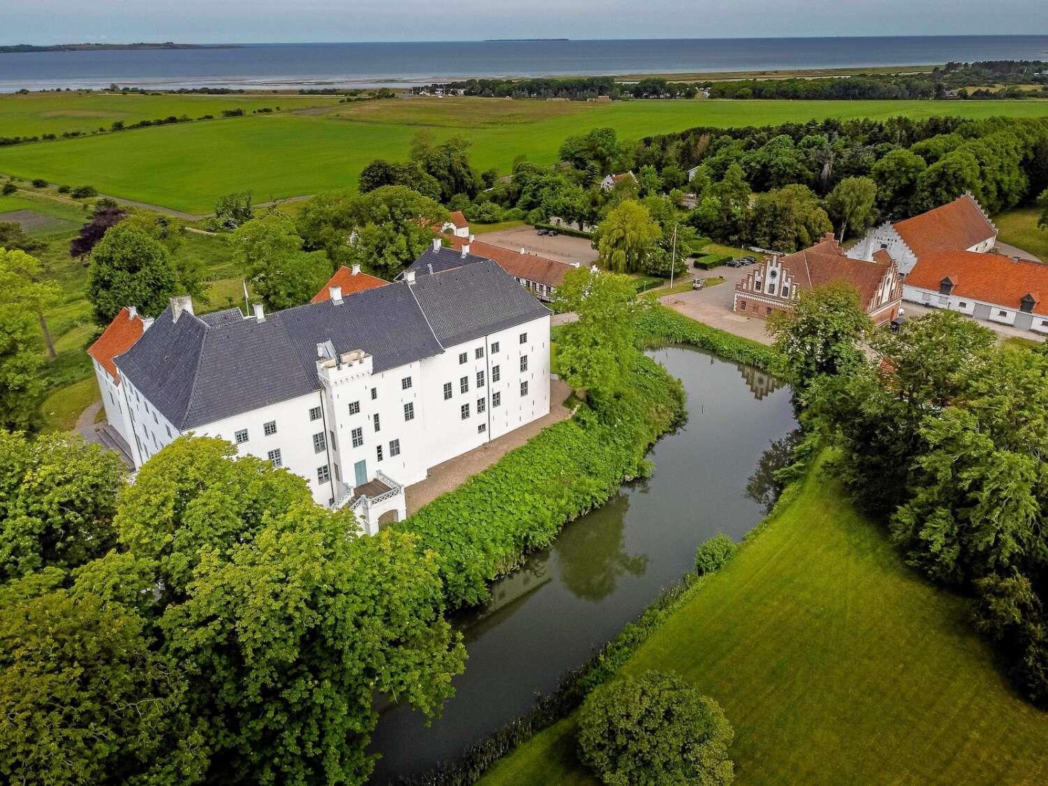 Holbæk. Byhus med fjordudsigt, og 5 min. til bymidten