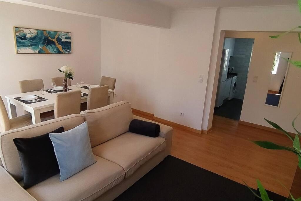 Lisboa/City/Sunny Apar/Metro/Airport/WiFi/Air Cond