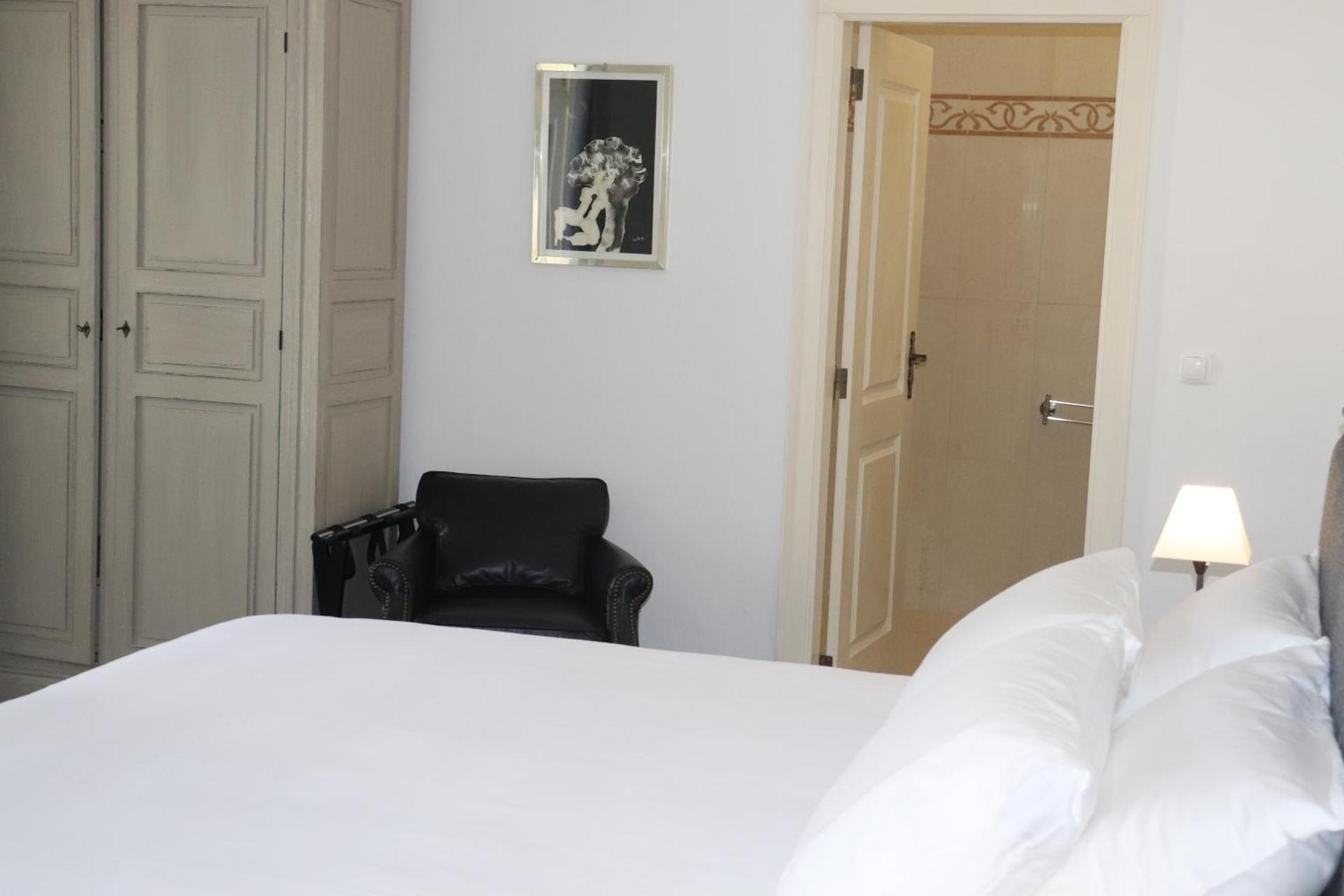 King Room with Pool View