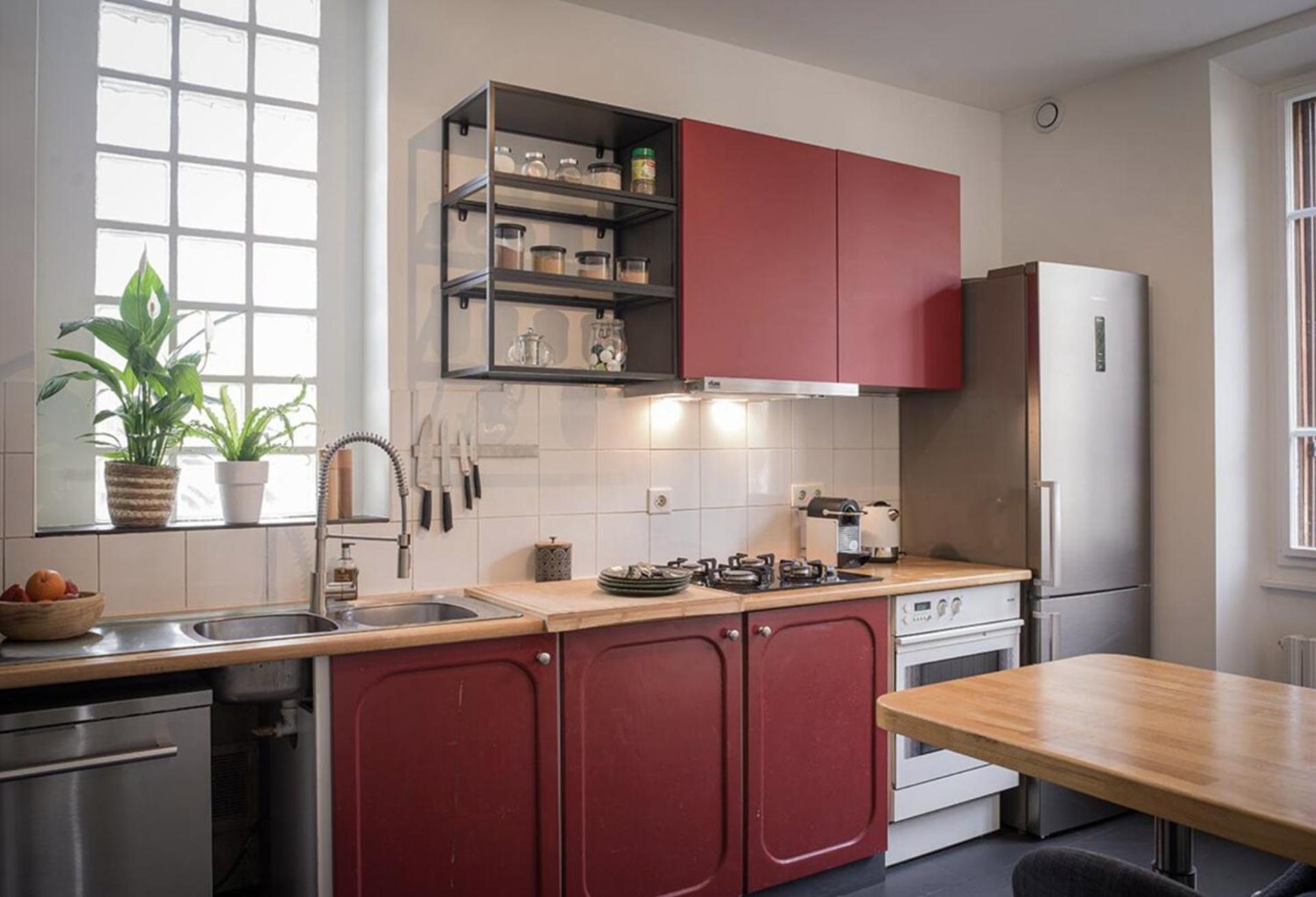 Kitchen or kitchenette