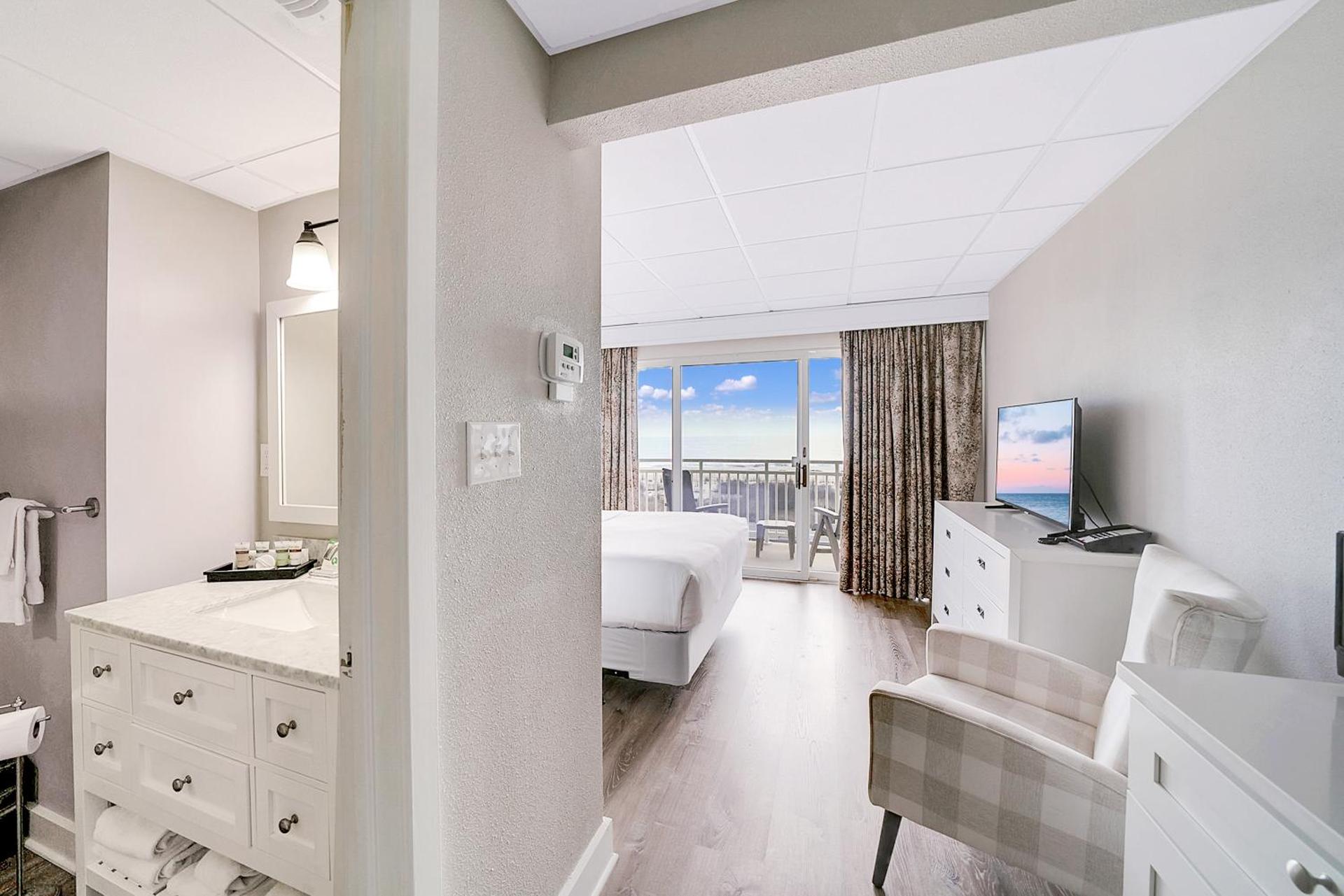 Montreal Beach Resort